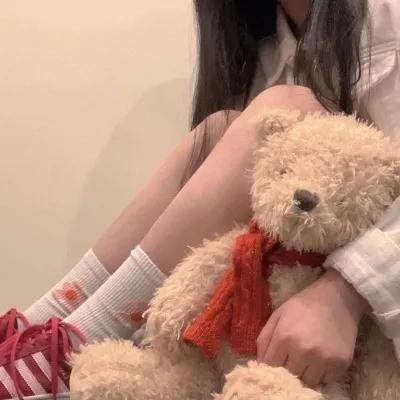 战火中的花蕾